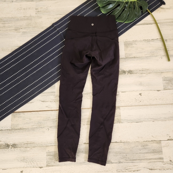 Lululemon In Movement 7/8 Tight Leggings Everlux Black Size 4 - Picture 8 of 9